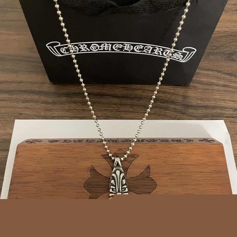 Ch**me He**ts necklaces